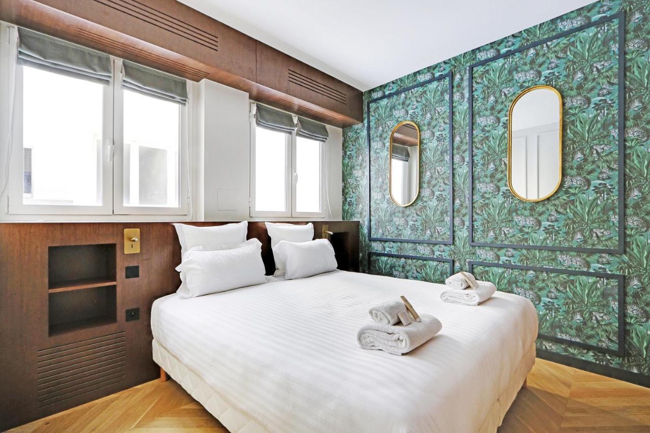 Pick A Flat'S Apartment In Triangle D'Or - Pierre 1Er De Serbie Paris Bagian luar foto